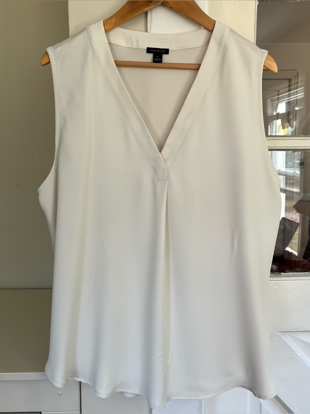 Ann Taylor Women's Blouse